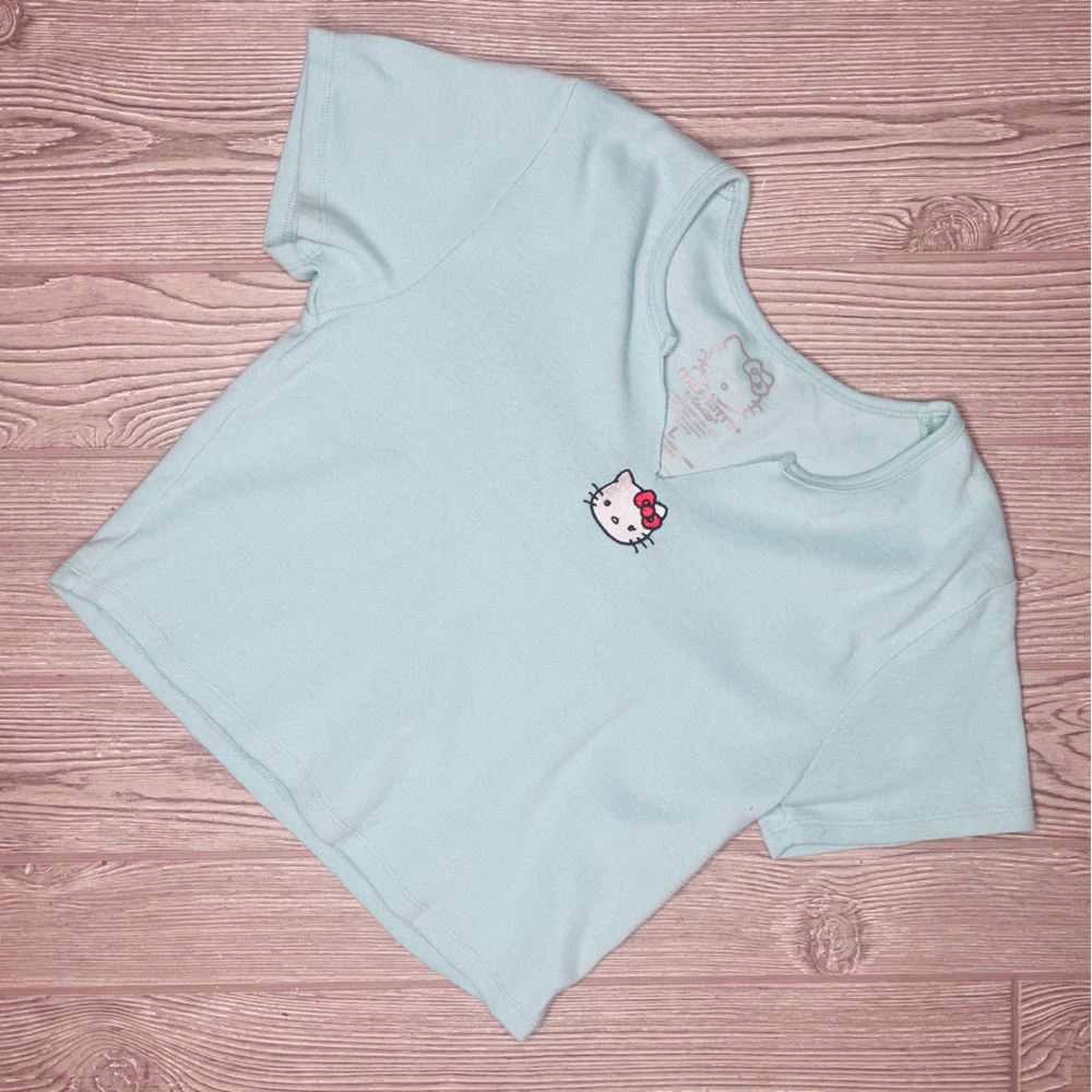 Sanrio Hello kitty large cropped blue short sleeve t shirt - Picture 1 of 3